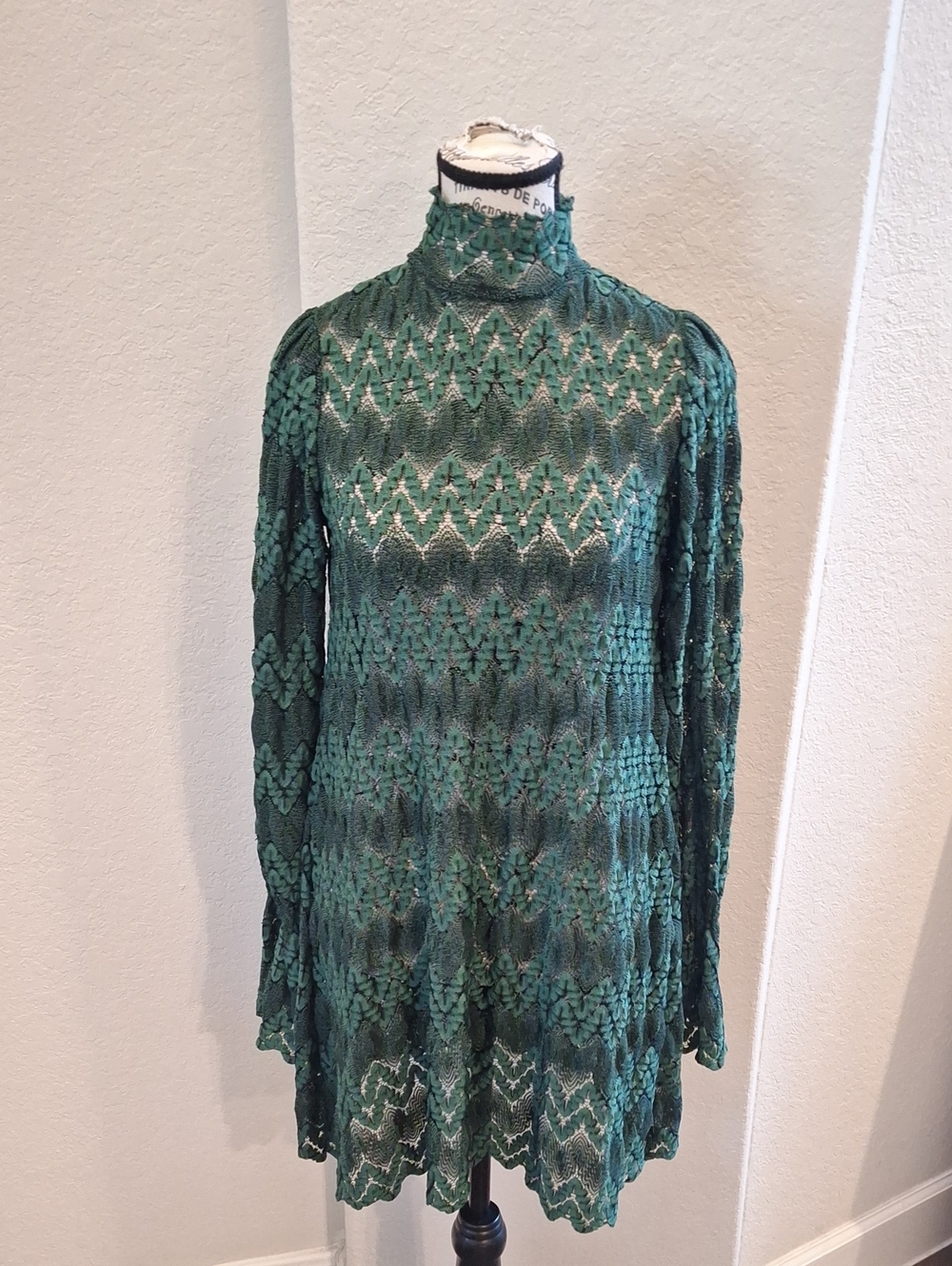Free People Simone Smock Neck Green Lace Dress Bell Sleeves XS *no slip